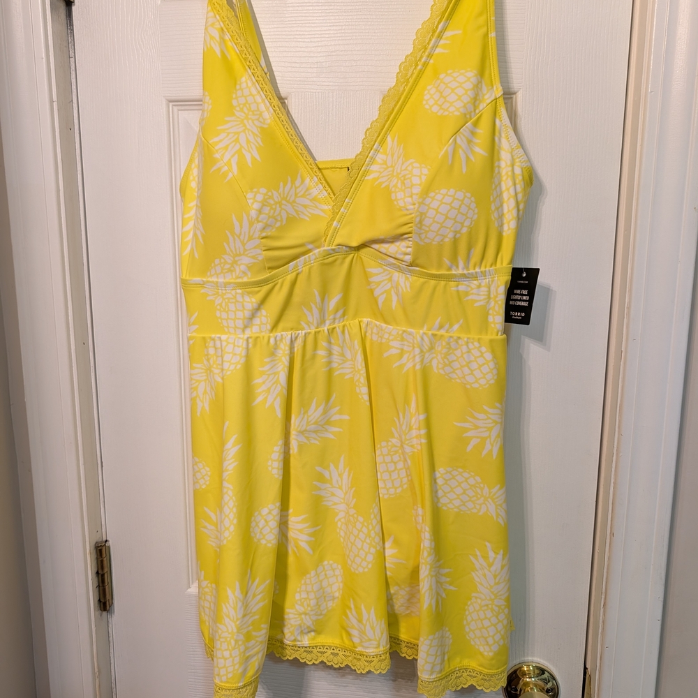 Torrid Bright Yellow Dress with White Floral Print - Picture 2 of 5